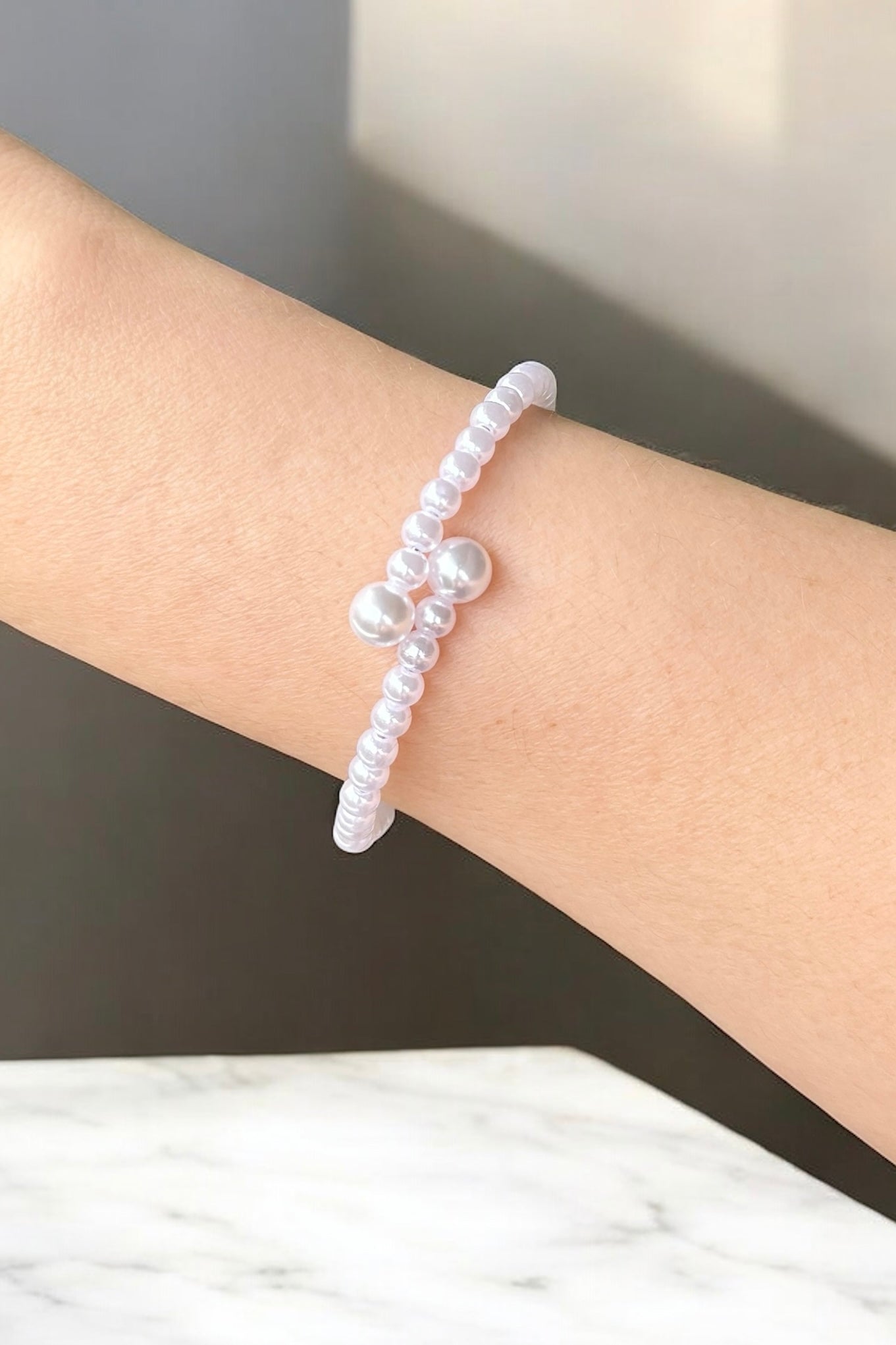| Armband