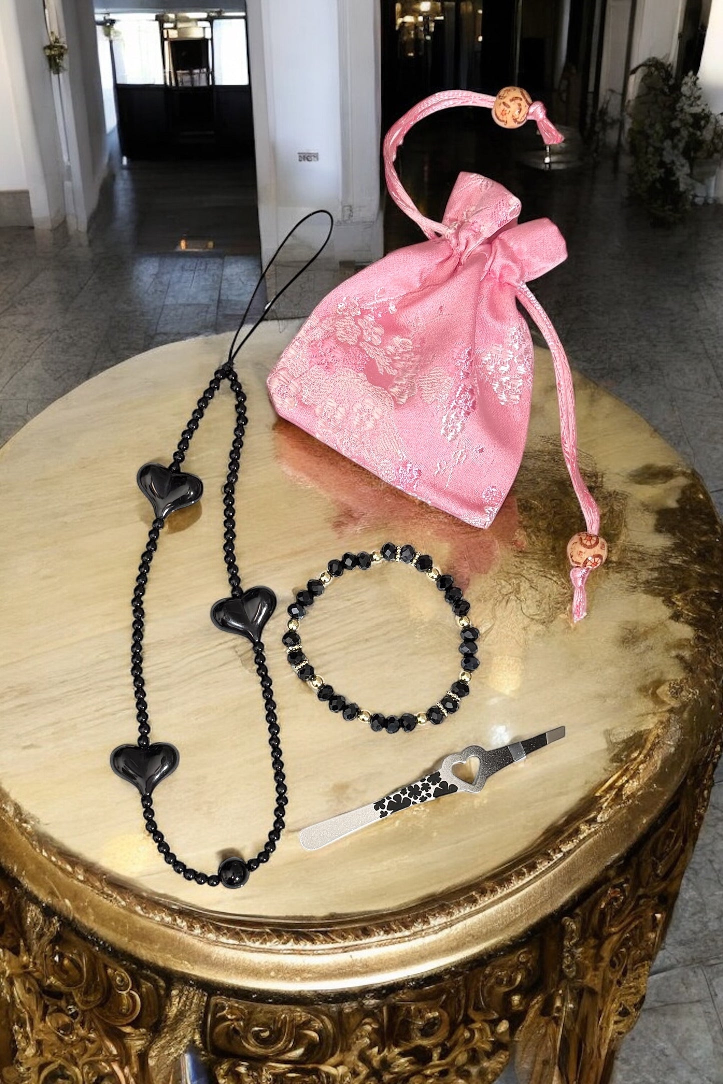 Set | Handyanhänger, Armband handgefertigt, Augenbrauenzupfer, Geschenktäschli