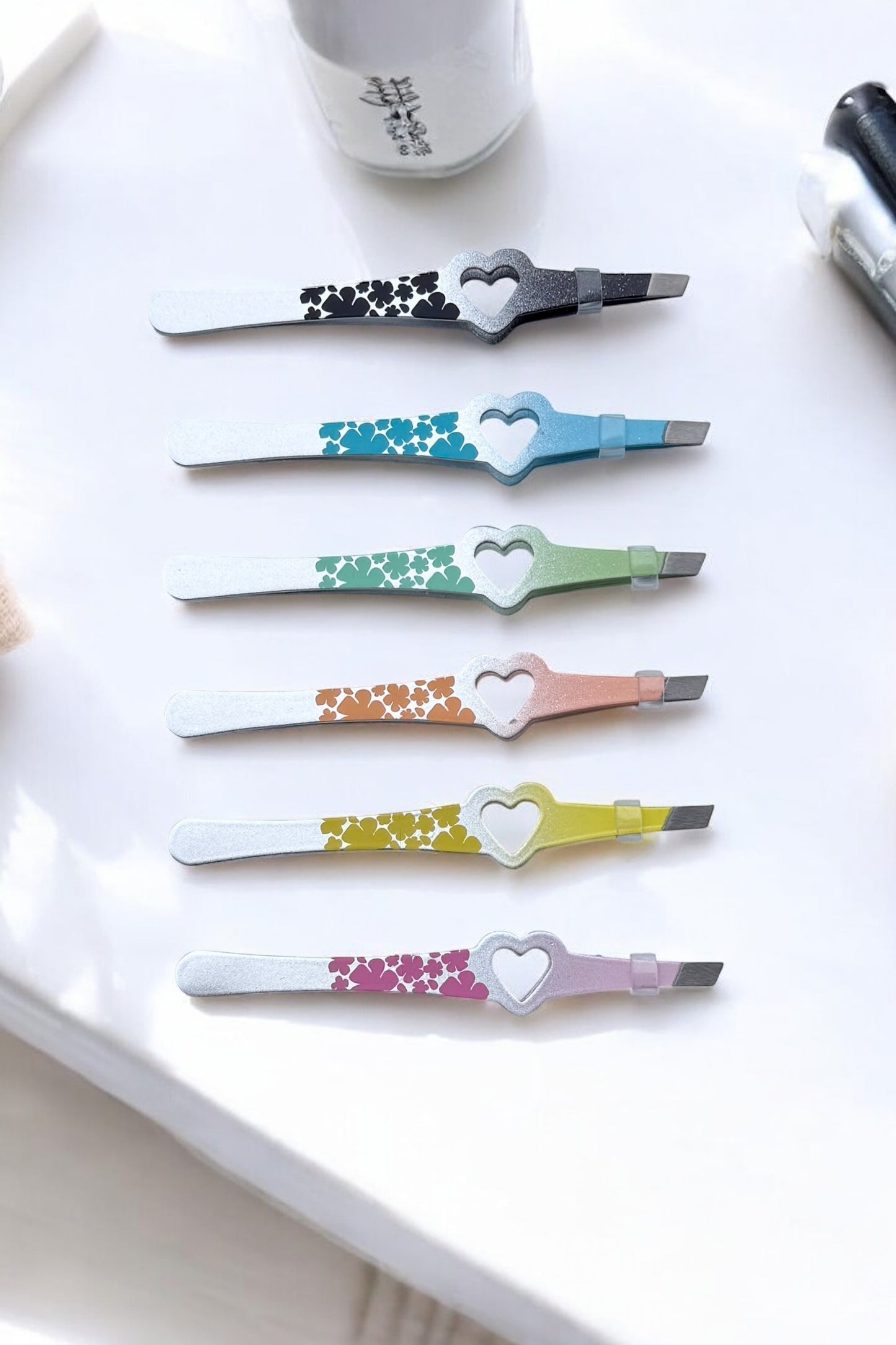 Herz | Augenbrauenzupfer